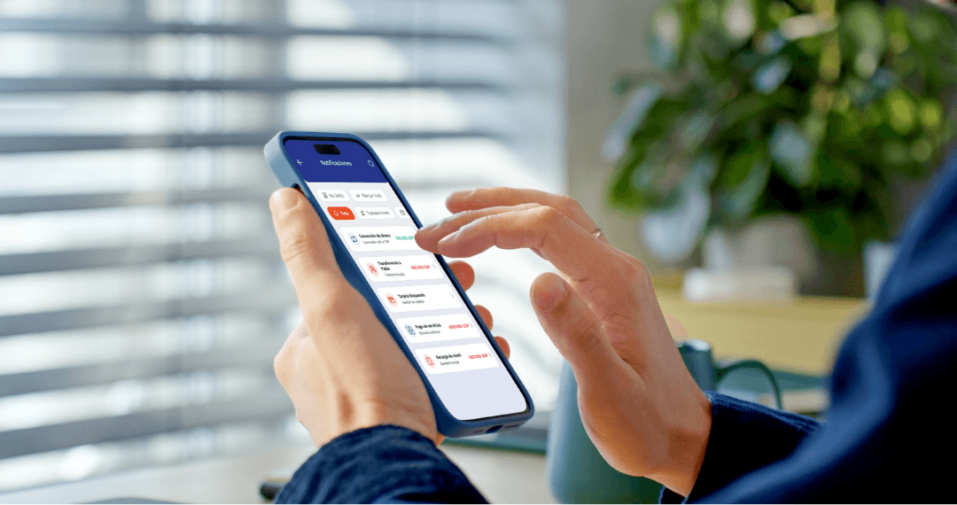 Control total de tu tarjeta. - Bloquea y desbloquea tu tarjeta, revisa movimientos y recibe alertas en tiempo real.
